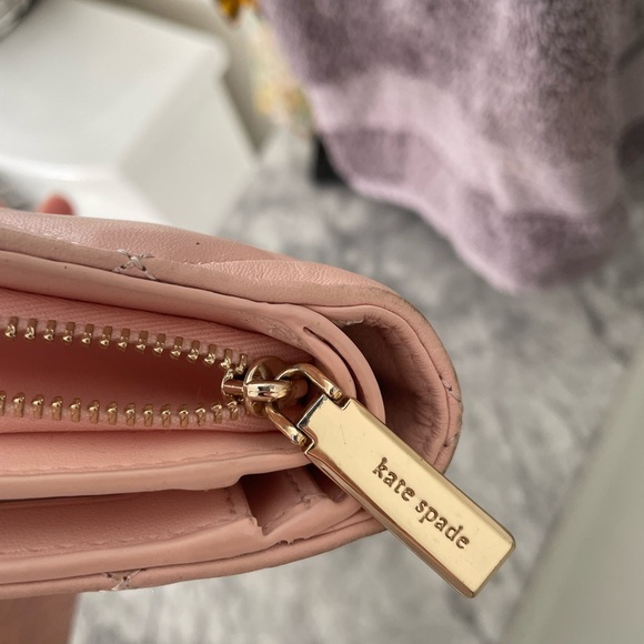 •Kate Spade• Carey Quilted Wallet - Picture 7 of 9
